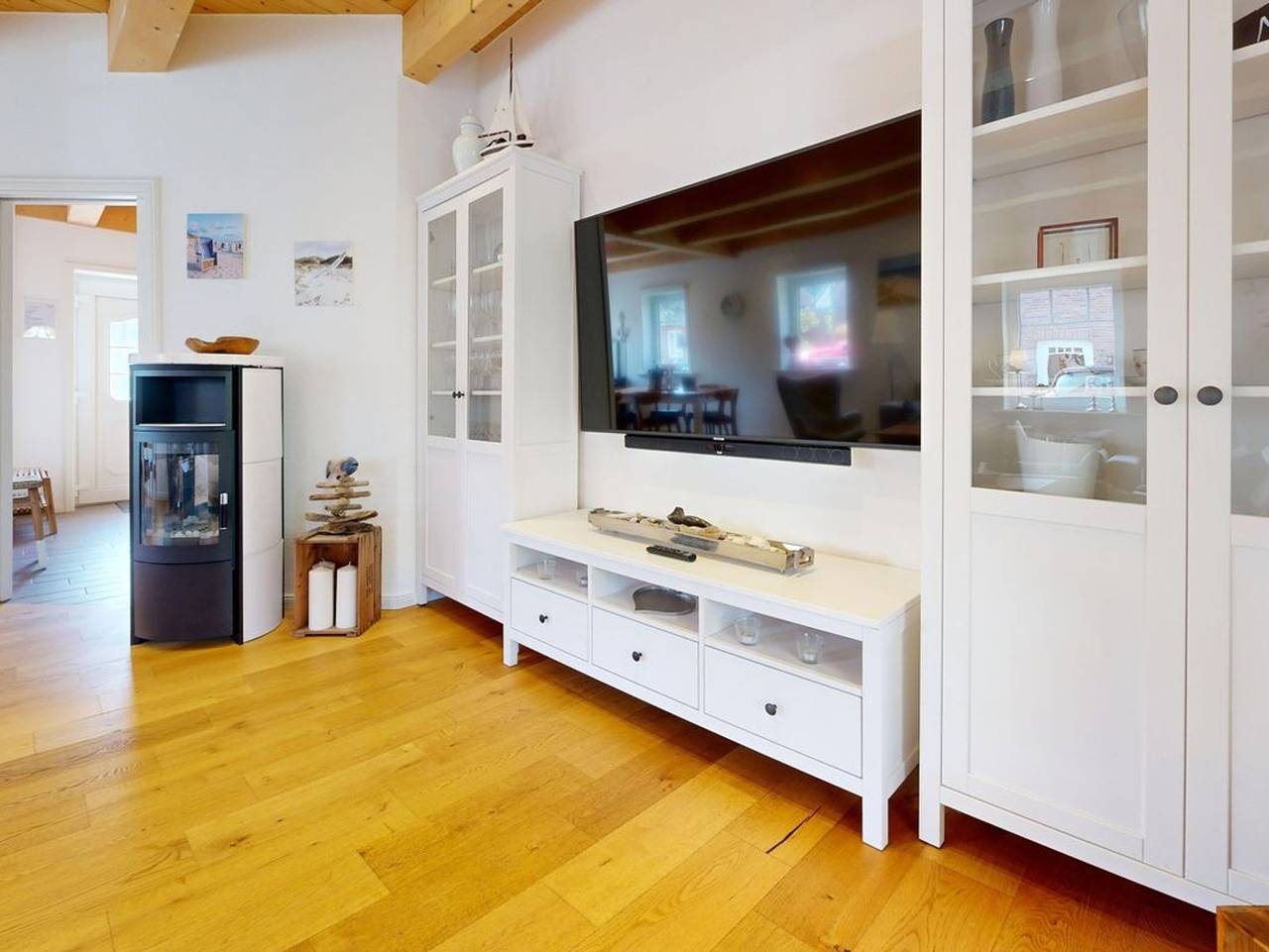 Tills Hüs - Komfortables Ferienhaus mit Terrasse und moderner Ausstattung in Utersum in Utersum, Föhr