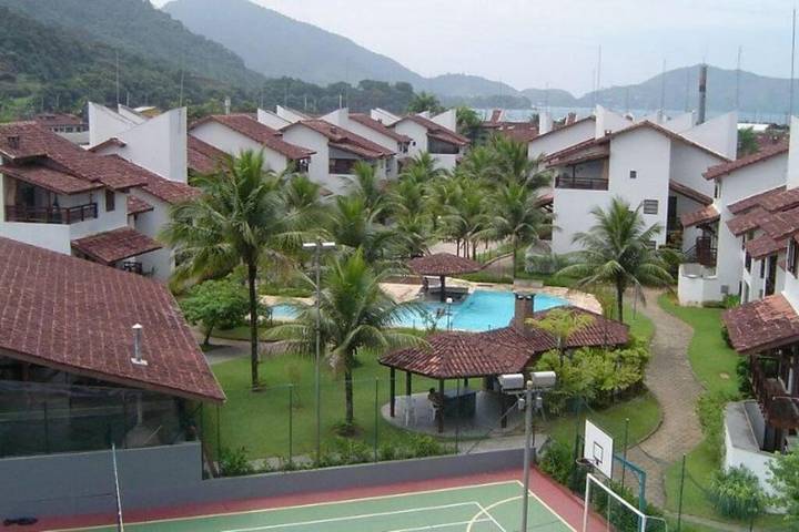 Apartamentos para temporada para 6 pessoas, com jardim e sauna e ainda piscina - 1