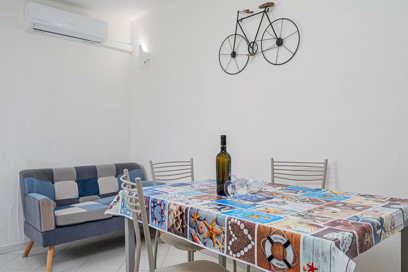 Ganze Wohnung, Apartment 'Porto Rotondo Garden' mit Bergblick, Wlan und Klimaanlage in Porto Rotondo, Olbia