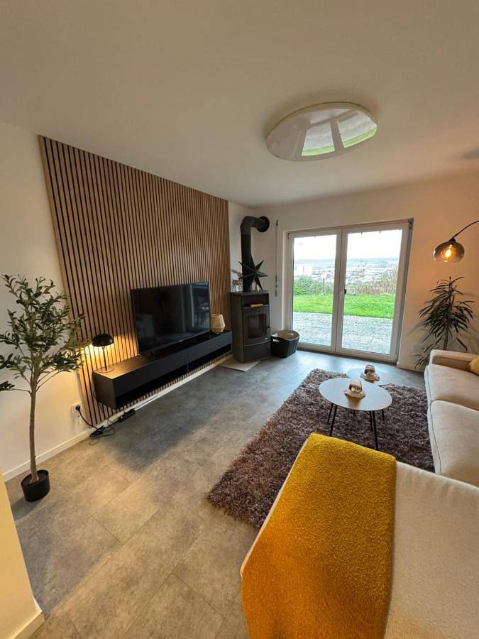 Ferienwohnung für 4 Personen, mit Terrasse und Garten sowie Ausblick in Bad Neustadt an der Saale