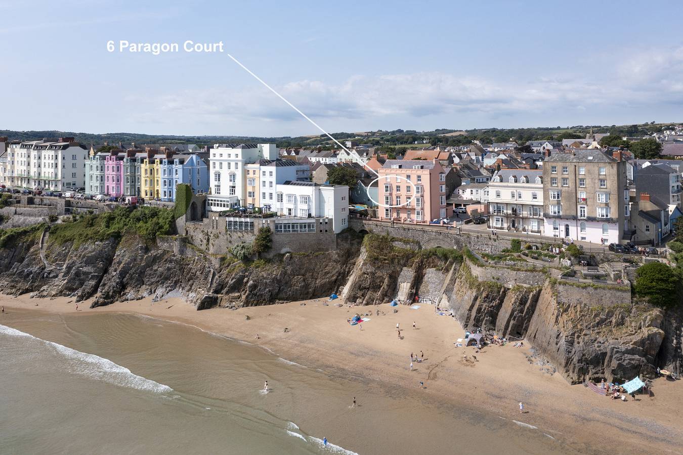 Entire apartment, 6 Paragon Court - Sea Front Apartment in Tenby, Pembrokeshire