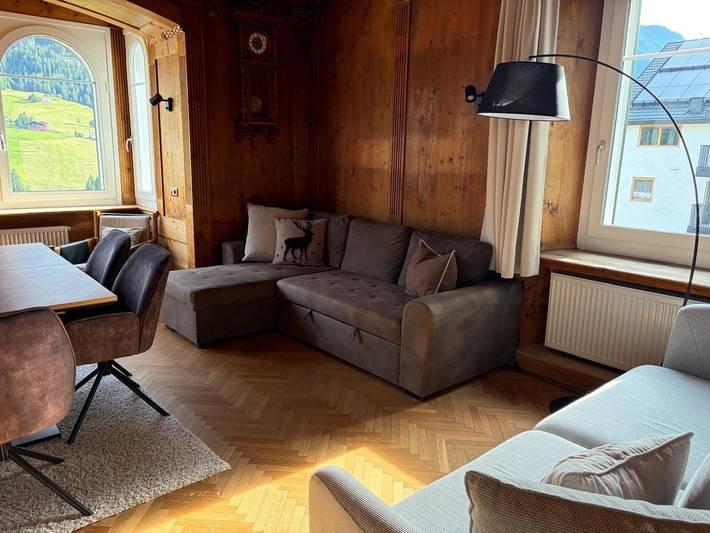 Ganze Wohnung, Villa Martiner Ferienwohnungen Emilia mit Bergblick, Terrasse & Wi-Fi in St. Ulrich in Gröden, Dolomiti Superski