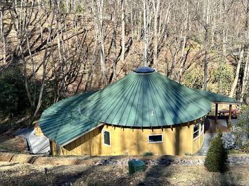 Log Cabin for 2 Guests in Fontana Lake, Swain County, Picture 3