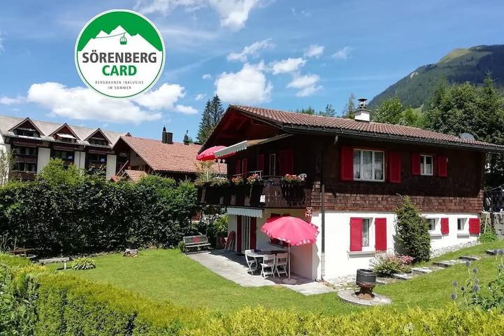 Chalet für 5 Personen, mit Pool und Garten in Sörenberg