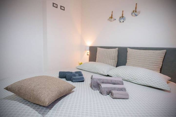 Ganze Wohnung, Raum, Komfort und Entspannung in Mandriola, nur einen Katzensprung vom Strand entferntEntdecke das Stella Marina Apartment, eine geräumige und komfortable Drei-Zimmer-Wohnung in Mandriola, nur 3 Minuten zu Fuß vom Strand entfernt – perfekt für alle, in Mandriola, San Vero Milis
