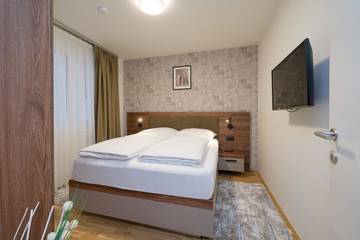 Holiday Apartment for 10 People in Vienna, Vienna Woods, Photo 1