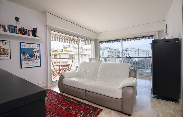 Entire apartment, Beautiful apartment for 4 - Near Croisette in Cannes, Mediterranean Coast (France)