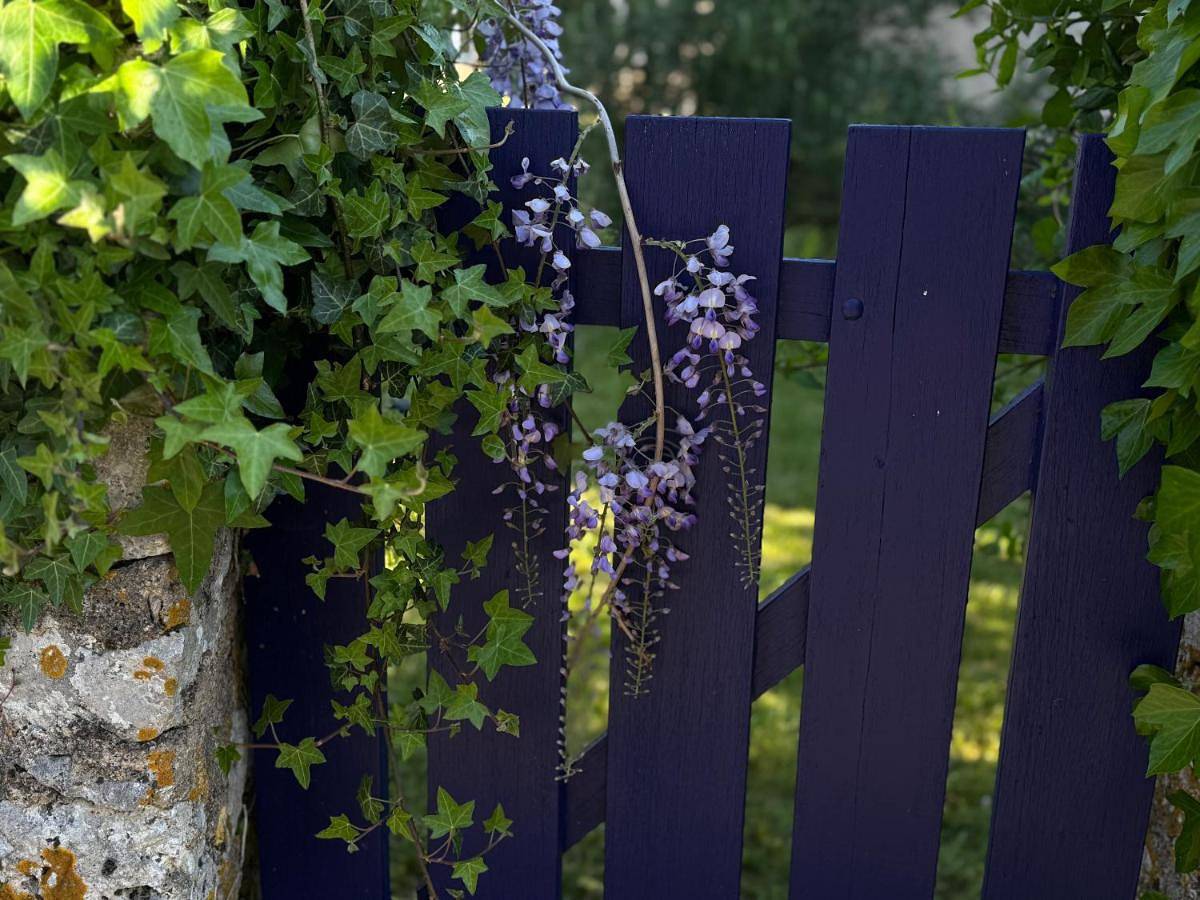 La Maison Bleue Classée 3 étoiles in Limeyrat, Périgord Noir