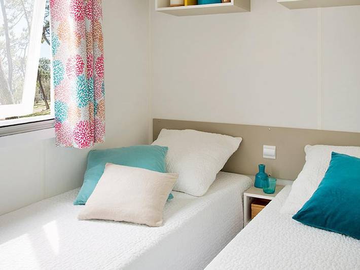 Camping La Montagne - Mobilheim 6 personen - Thym - 32m² - 3 Schlafzimmer in Sorgues, Vaucluse