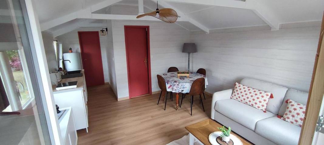 Gîte pour 4 personnes, avec terrasse à Cérans-Foulletourte - 2