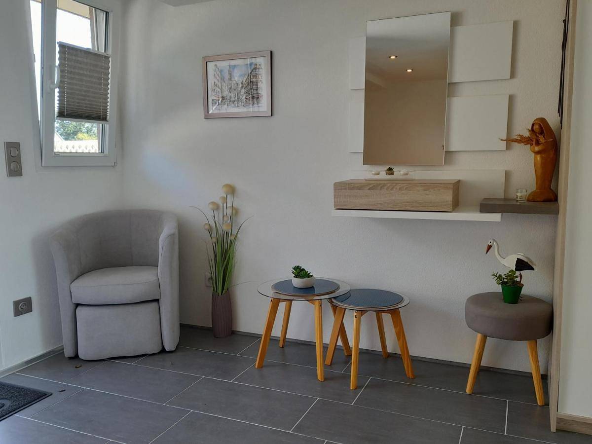 Appartement entier, Classic One-Bedroom Apartment with King Bed in Mertzwiller, Nord de l'Alsace