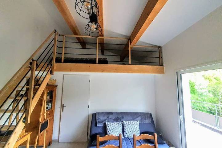 Apartamento entero, L'Echappée du Camboux.   Wellness discounts in Sainte-Cécile-d'Andorge, Cevenas