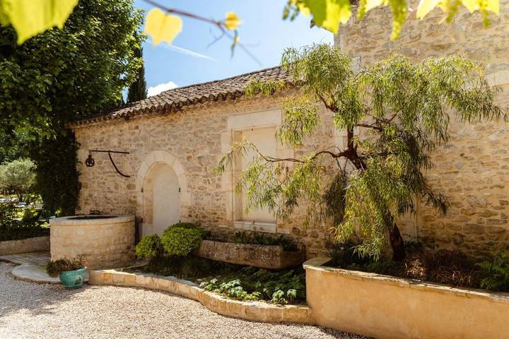 Maison d’hôte pour 2 personnes, avec piscine ainsi que vue et jardin à Mas-Blanc-des-Alpilles - 4