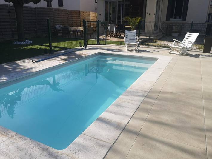 Chambre d’hôte pour 2 personnes, avec Terrasse ainsi que Jardin et Piscine