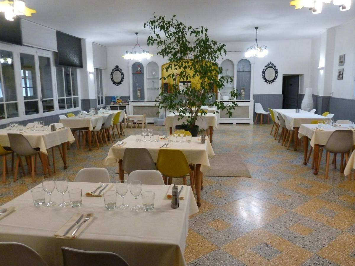 Double Room in Auriol, Côte méditerranéenne (France)
