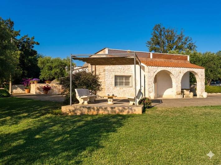 Location de vacances pour 7 personnes, avec piscine ainsi que jardin et vue à Impalata - 3