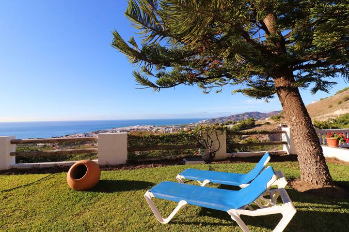 Casa rural para 6 personas, con jardín y terraza en Nerja - 3