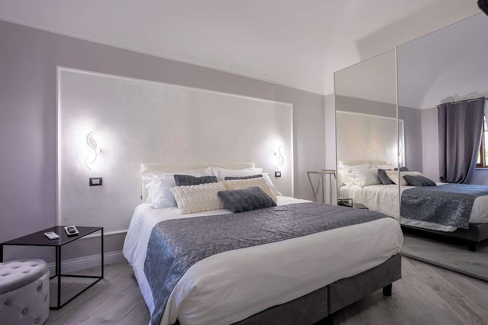 Hel lejlighed, Apartment in the city surrounded by greenery in Vercelli, Vercelli Provinsen