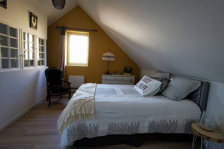 Gîte pour 4 personnes, avec jacuzzi dans Lerat - 2