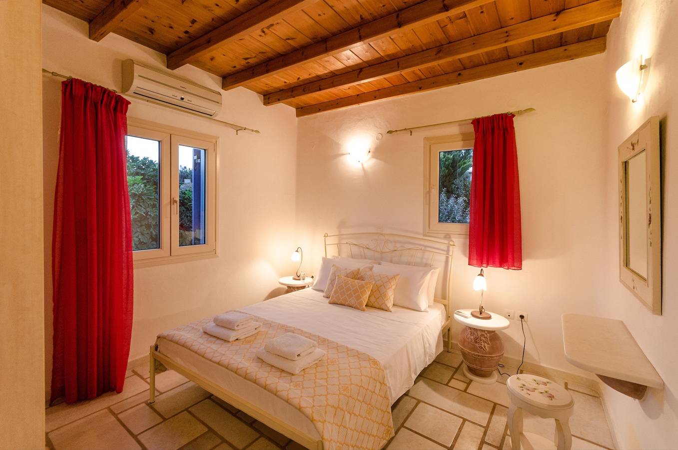 Casa de vacaciones "Maria's Village Two Bedroom House 5" con vistas al mar, terraza privada y Wi-Fi in Aliki, Paros