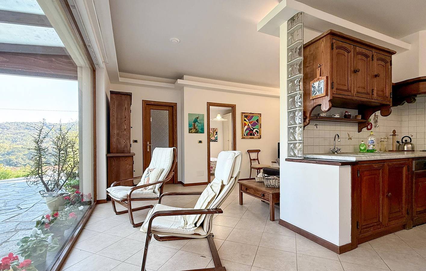 Ganze Ferienwohnung, Moderne Wohnung mit Terrasse in der Nähe des Stadtzentrums in Rapallo (Stadt), Rapallo