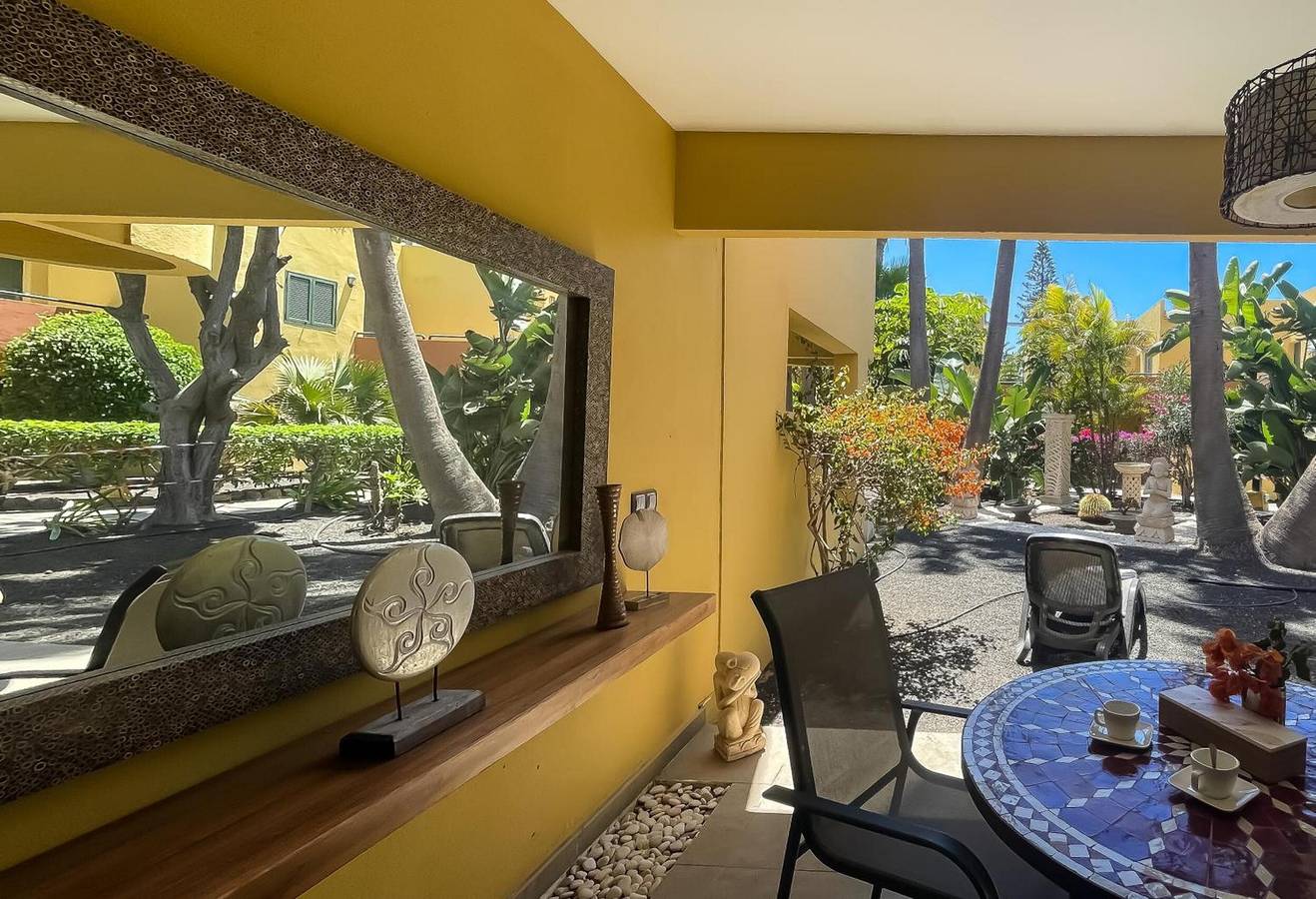 Apartamento entero, Apartamento vacacional 'B-rent Atlantic Garden 181' con piscina, Wi-Fi y aire acondicionado in Corralejo, La Oliva