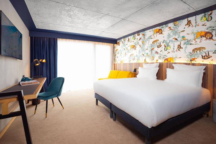 Hôtel pour 2 personnes, avec terrasse dans Stade Yves du Manoir - 3