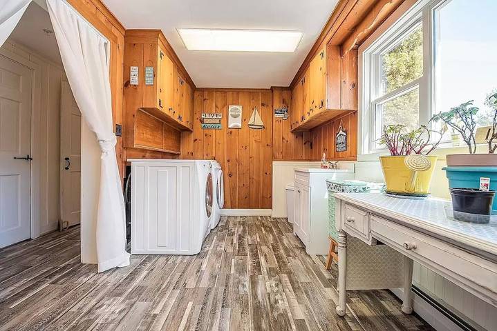 Vacation rental for 21 people, with yard in Lake Winnipesaukee