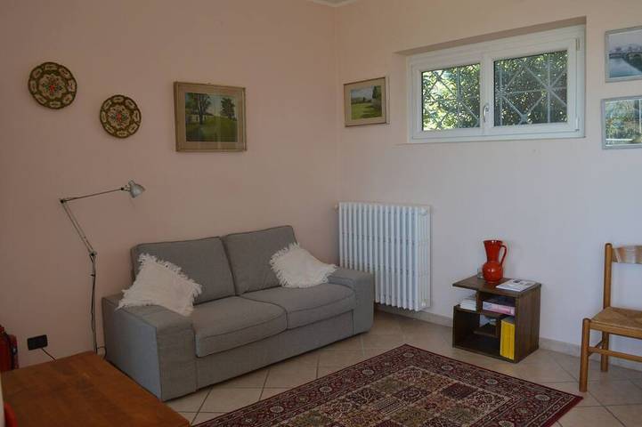 Cocconato: Casa indipendente con giardino privato in collina. Vista mozzafiato. in Cocconato, Provincia d'Asti
