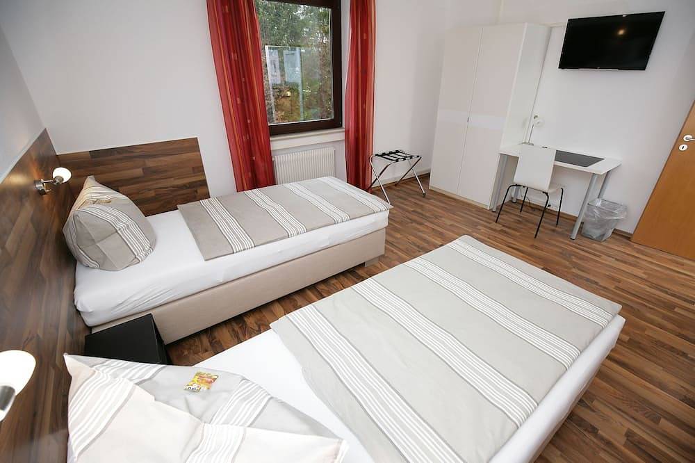 Ganze Wohnung, Gemütliche Wohnung mit Sauna und Fitnessstudio in Göppingen in Göppingen, Landkreis Göppingen