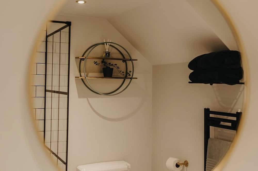 Stylish Cottage with hot tub and gorgeous views in County Down