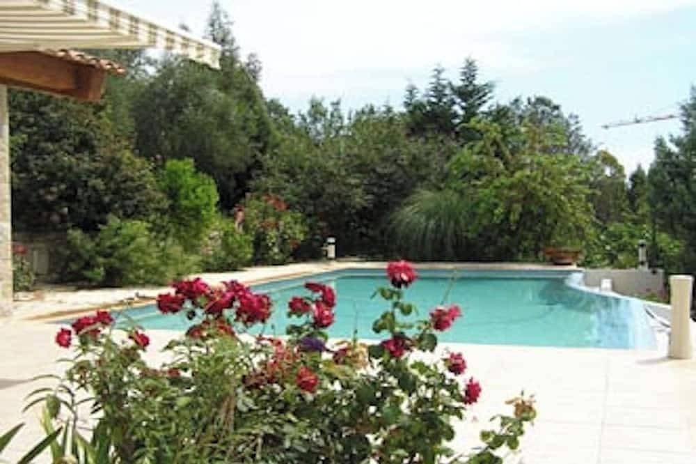 Appartement entier, Sejours-de-reves-cote-dazur Appart N°1/50m² in Châteauneuf-Grasse, Côte méditerranéenne (France)