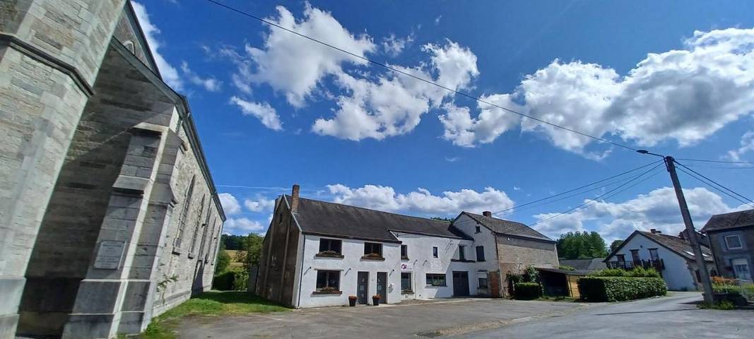 Maison de vacances pour 8 personnes, avec Terrasse ainsi que Jardin et Vue à Wellin