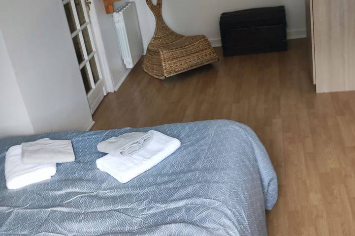 Location de vacances pour 5 personnes, avec terrasse et jardin à Pléguien - 4