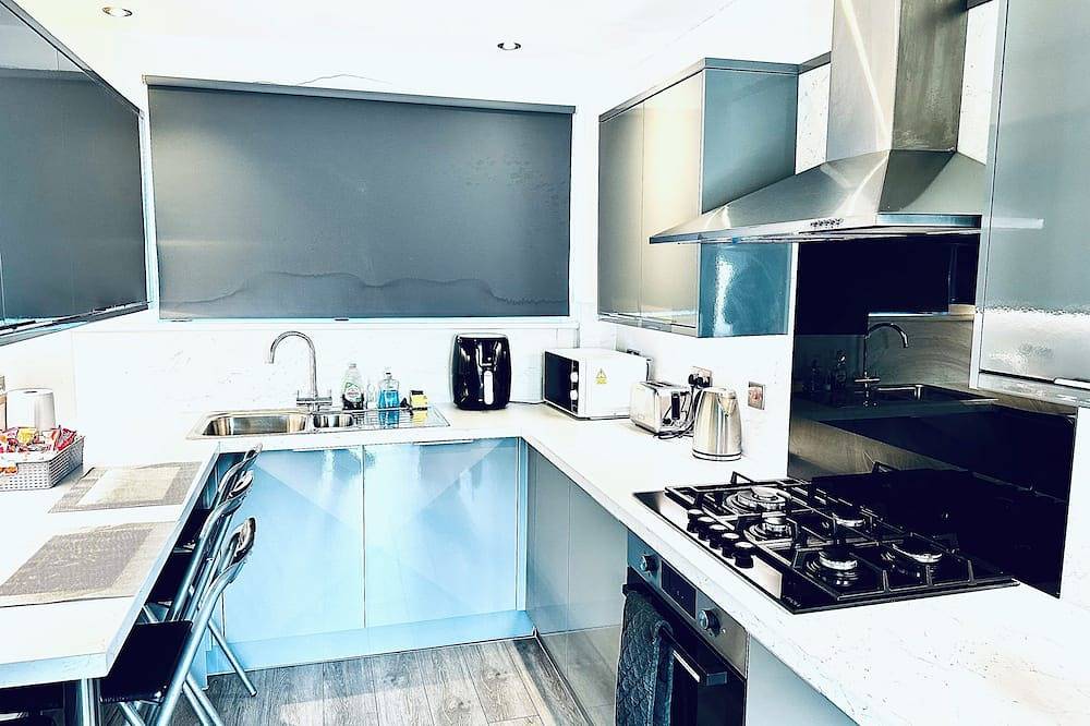 Grace Court, Exquisite 3 Bedroom, located in a serene environment in Aberdeen! in Aberdeen, Aberdeenshire