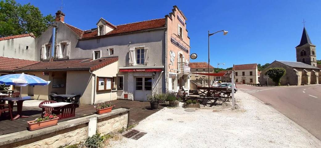 Hôtel pour 2 personnes, avec Terrasse à Marmagne - 2