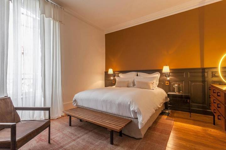 Gîte pour 3 personnes, avec vue ainsi que jardin et piscine à Cluny - 2