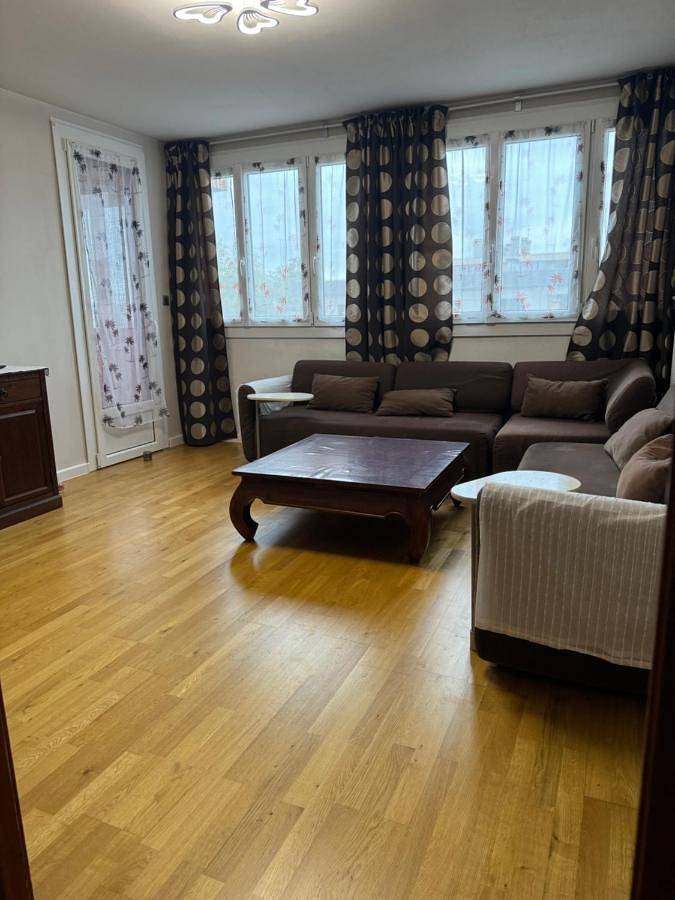 Gîte pour 5 personnes, avec balcon et vue, animaux acceptés dans Saint-Quentin en Yvelines - 3