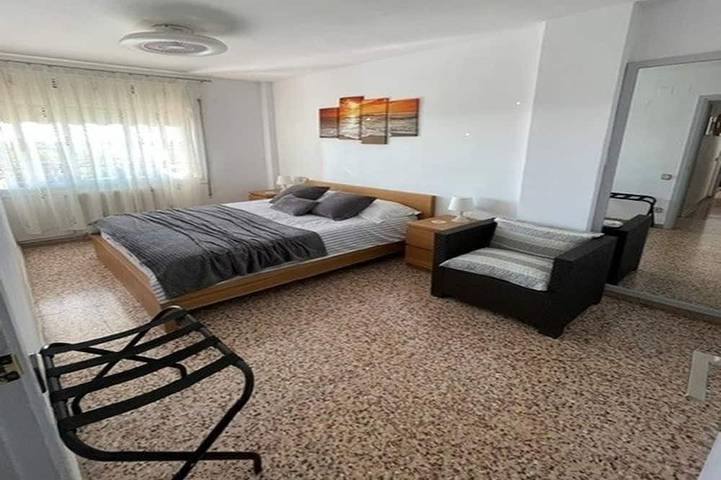 Entire apartment, Stunning Sea & Mountain Views | Private Pool | Ironman| near Beach & Dinning in Calella, Maresme