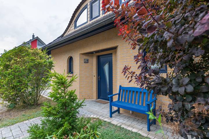 Ferienhaus für 4 Personen, mit Whirlpool und Garten sowie Sauna und Seeblick in Göhren-Lebbin - 2
