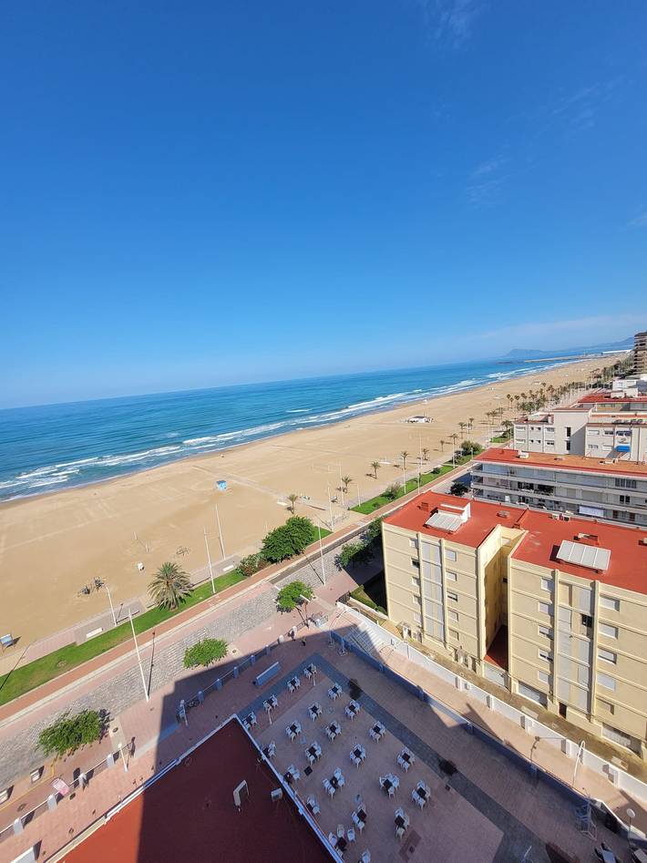 Appartamento per 4 persone, con vista oceano e giardino nonché balcone, adatto a famiglie con bambini in Gandia