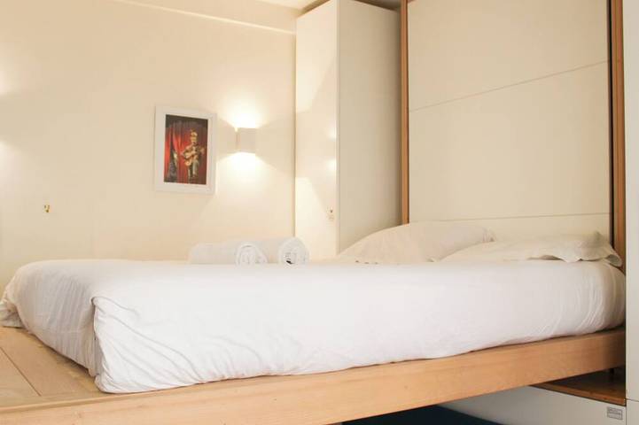Entire apartment, Lovely love nest near Paris in Clichy, Hauts-de-Seine