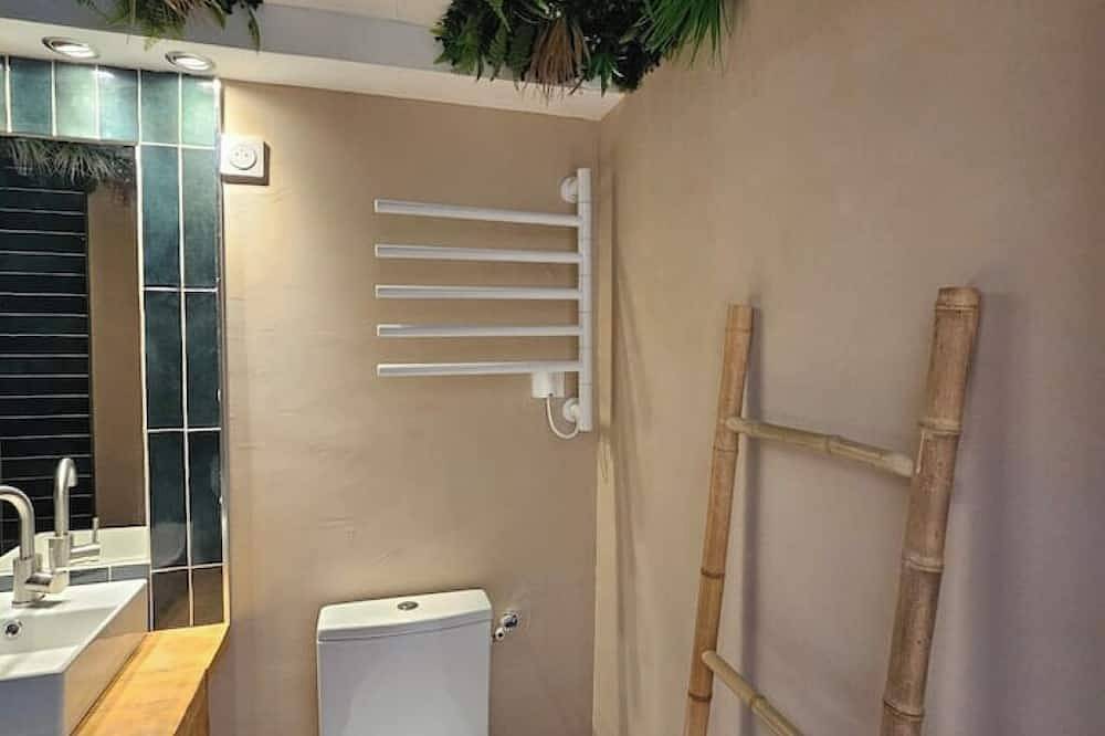 Entire apartment, Mini Loft à la Campagne with exterior - La Ba-Line in Entrecasteaux, Brignoles region