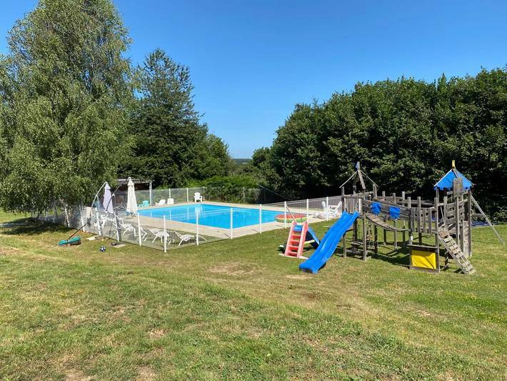 Gîte pour 6 personnes, avec jardin ainsi que terrasse et piscine, animaux acceptés à Saint-Léonard-de-Noblat - 3