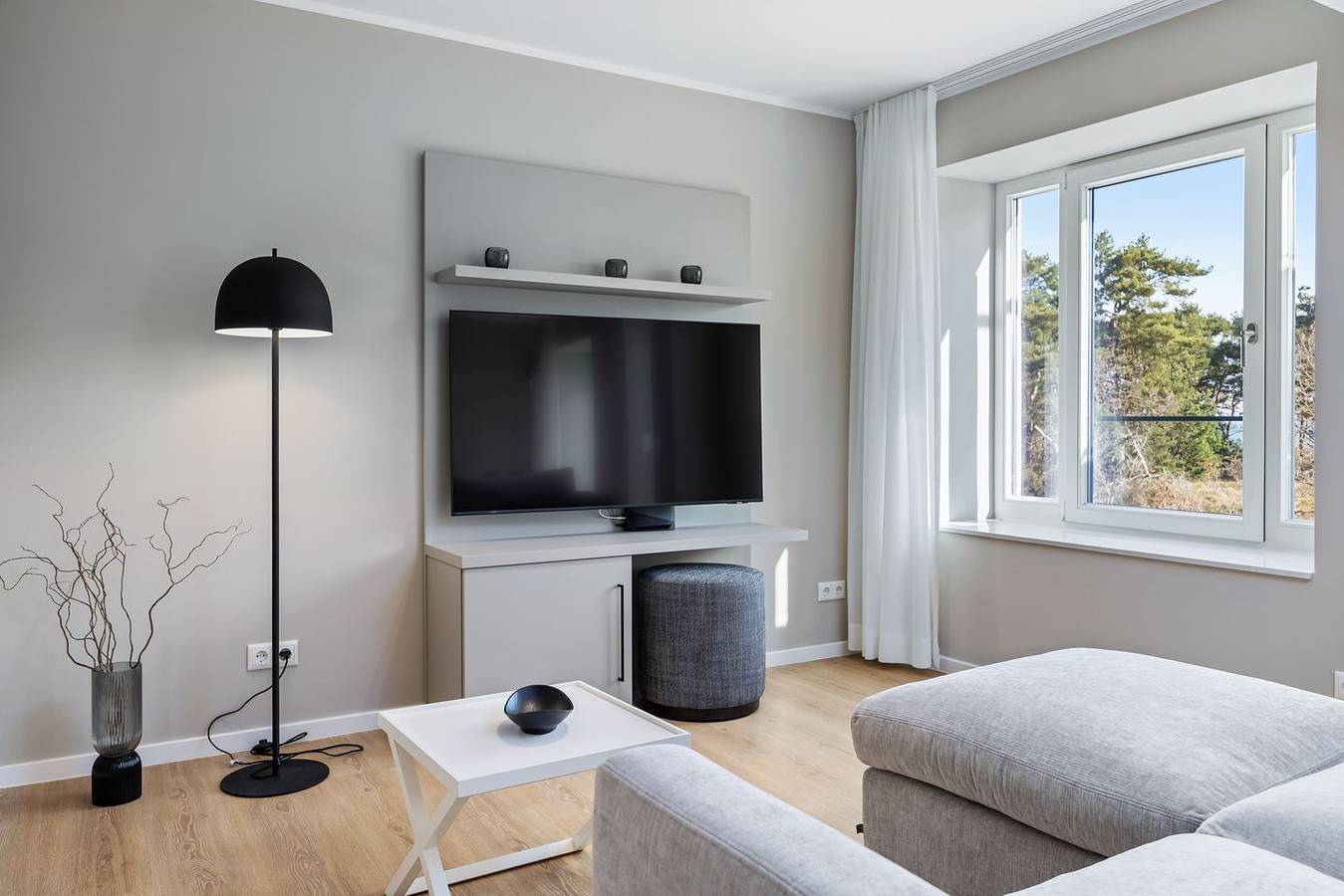 Ganze Wohnung, Ferienapartment mit Balkon, direkt an der Ostsee gelegen, nur 130 m zum Strand! in Prora, Bergen auf Rügen und Umgebung