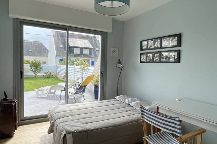 Location de vacances pour 8 personnes, avec terrasse et jardin dans Plage de l'Anse du Goerem - 3