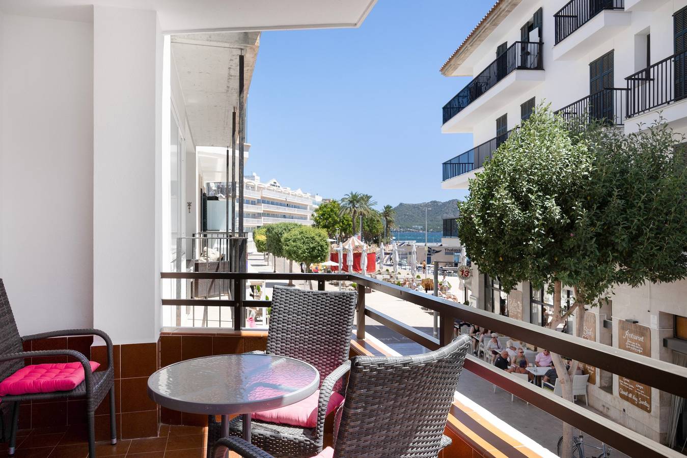 Apartamento entero, Apartamento Vives Ref 9002 con vistas al mar, Wi-Fi y aire acondicionado in Cala Bona, Son Servera