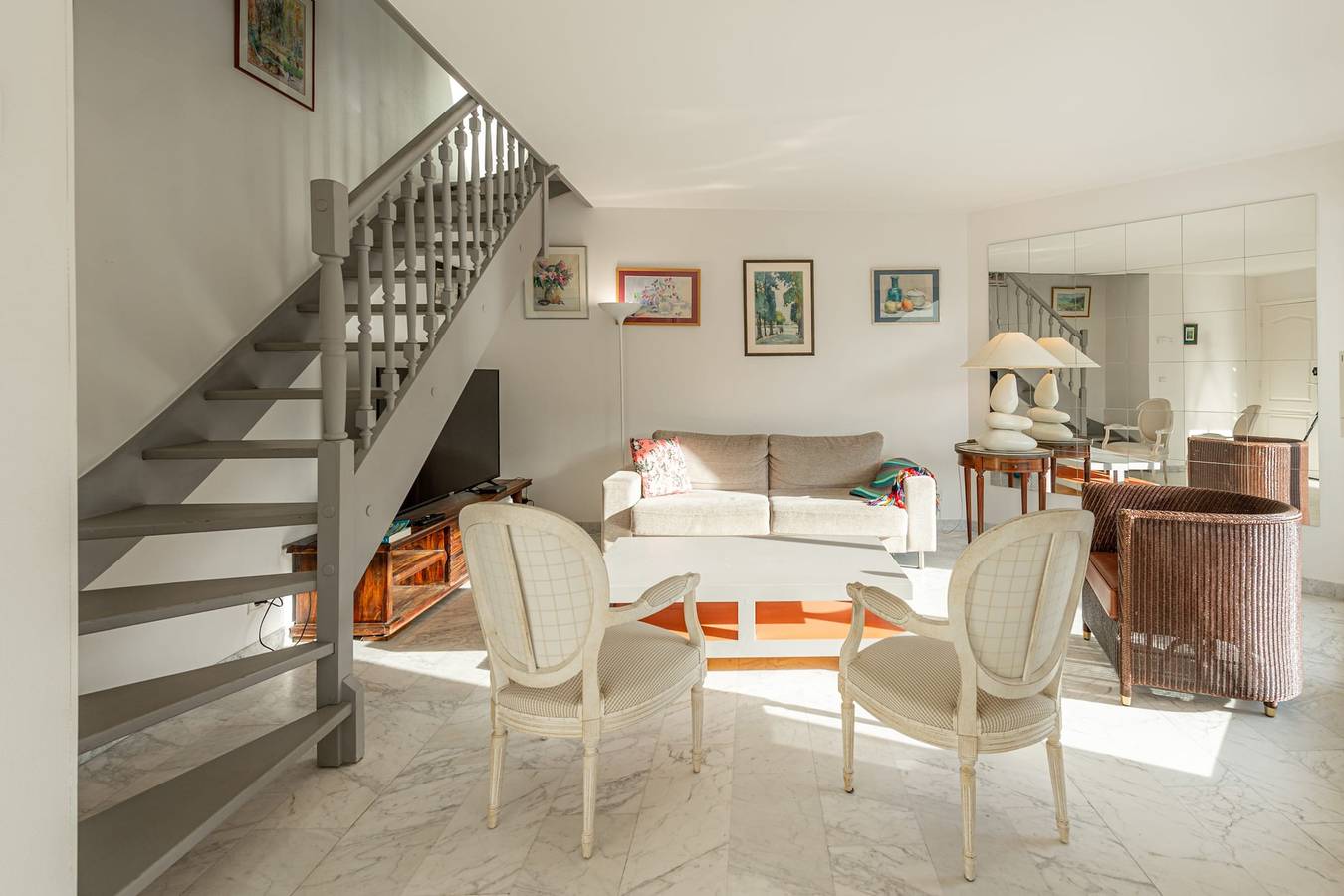 Appartement entier, Le Thélème - Appartement Duplex à Annecy, balcon & parking à 800m du Lac in Annecy, Annecy (commune)