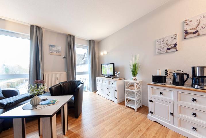 Ferienwohnung für 3 Personen, mit Garten in Lobbe - 2