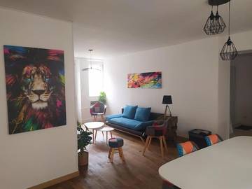 Gîte pour 8 personnes, avec terrasse à Civray